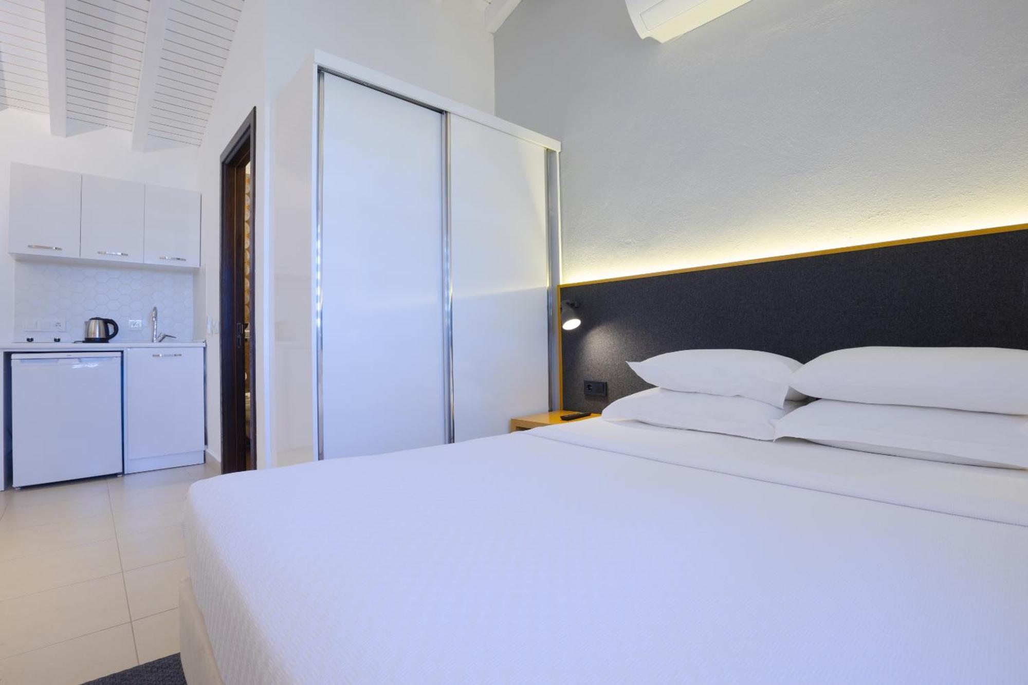 Aegean Apartments - Bungalows Алачати Номер фото