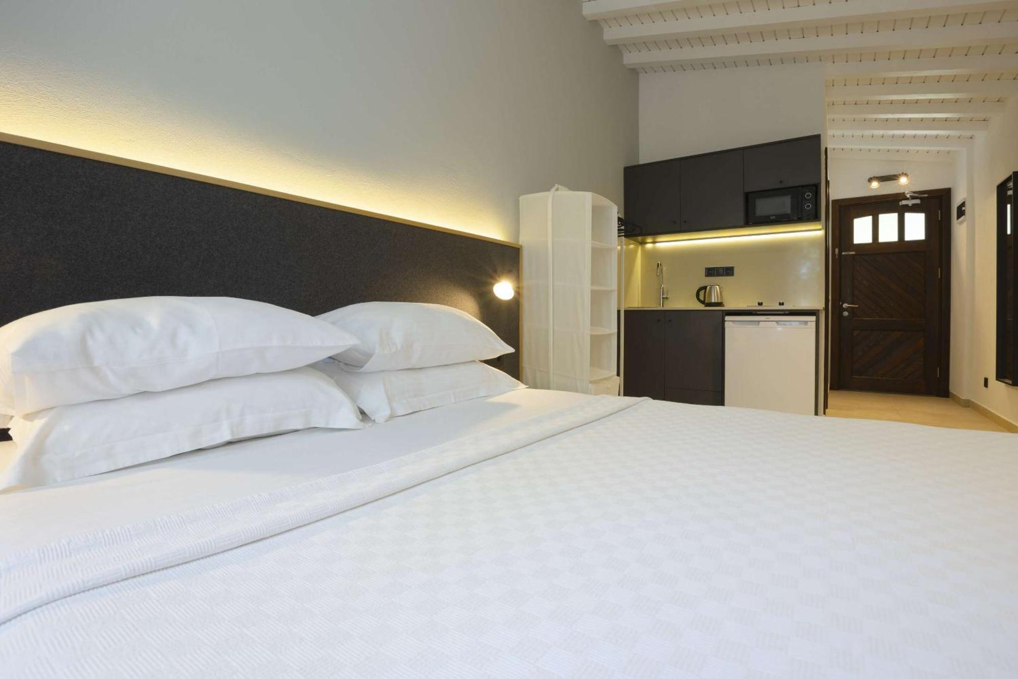 Aegean Apartments - Bungalows Алачати Номер фото